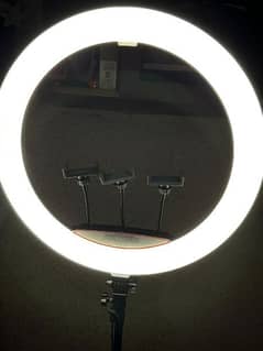 Ring light , just box open 4 days use