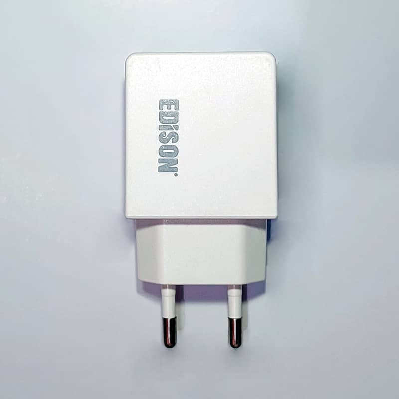 Imported Fast Charger 27W USB for Mobile & Tablet (Travel Adapter) 1