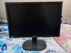 Samsung Lcd 19 inch/Dell Led 22 inch