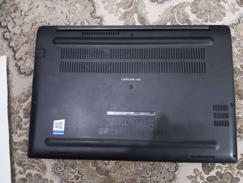 Dell Latitude i5 8th Generation Mint condition total untouched 3