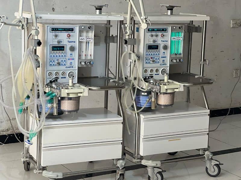 Anesthesia Machine / Excellent Condition/ imported Anesthesia For Sale 1