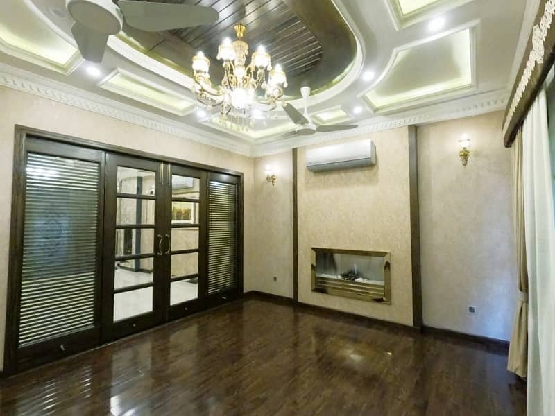 10 Marla Ultra Classic House For Sale Bahria Town Lahore 5