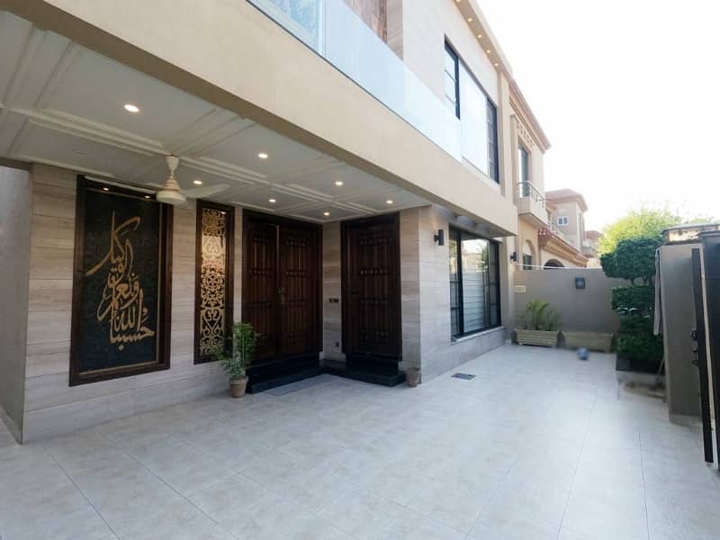 10 Marla Ultra Classic House For Sale Bahria Town Lahore 6