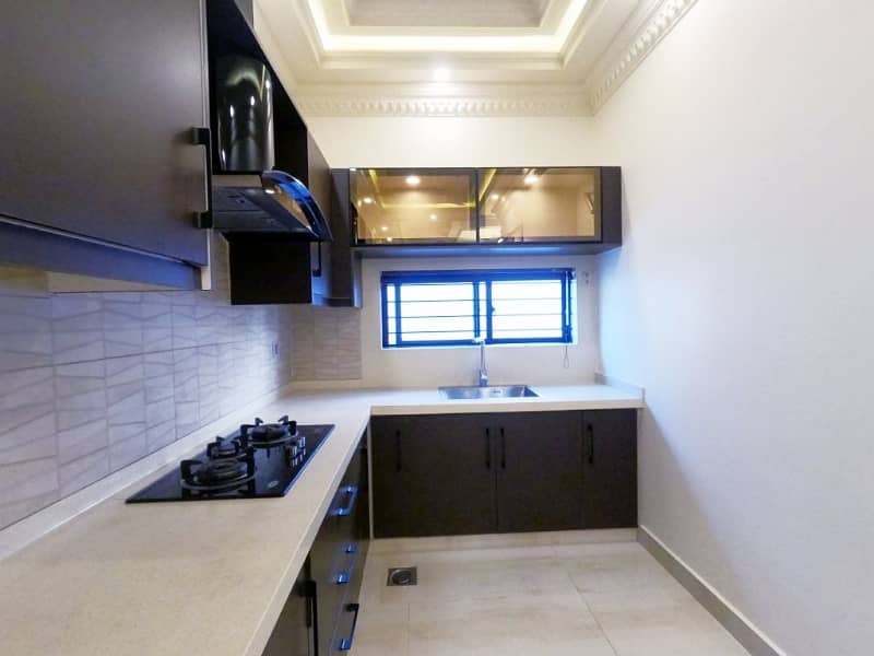 10 Marla Ultra Classic House For Sale Bahria Town Lahore 20
