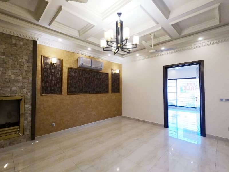 10 Marla Ultra Classic House For Sale Bahria Town Lahore 24
