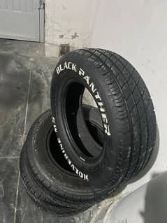 Used like new 165/70/R12 tyre set 0