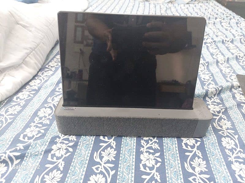 Lenovo M10 smart tab with box and accessories 1