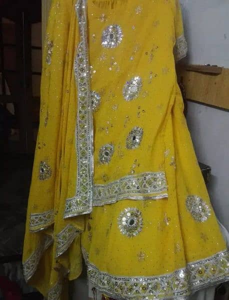 mahndi bridal dress 2