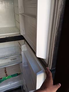 fridge is in working condition 100%
