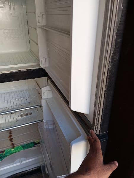 fridge is in working condition 100% 0