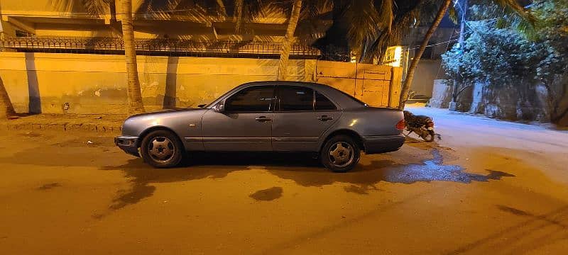 Mercedes-Benz E 200 1997/2009 ( Tank ) Fully loaded 12