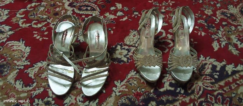 fancy heels one pair 1000 rs me sirf 3
