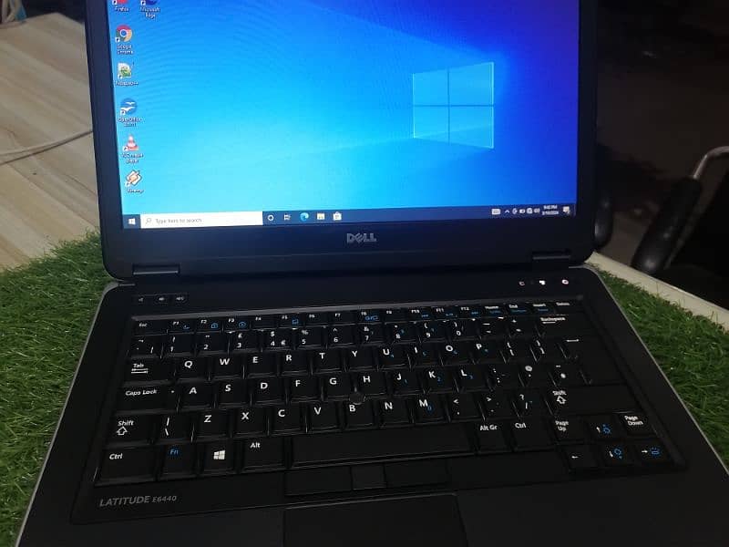 Dell 6440 i7 4th with 2GB dedicated graphics card 8