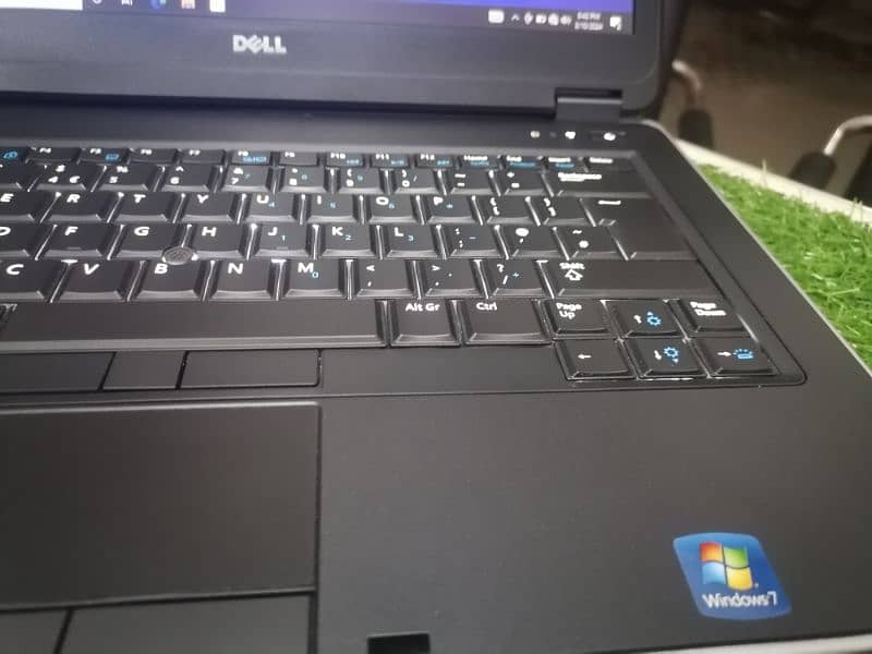 Dell 6440 i7 4th with 2GB dedicated graphics card 12