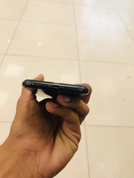 i phone 7 black colour pta approved 4