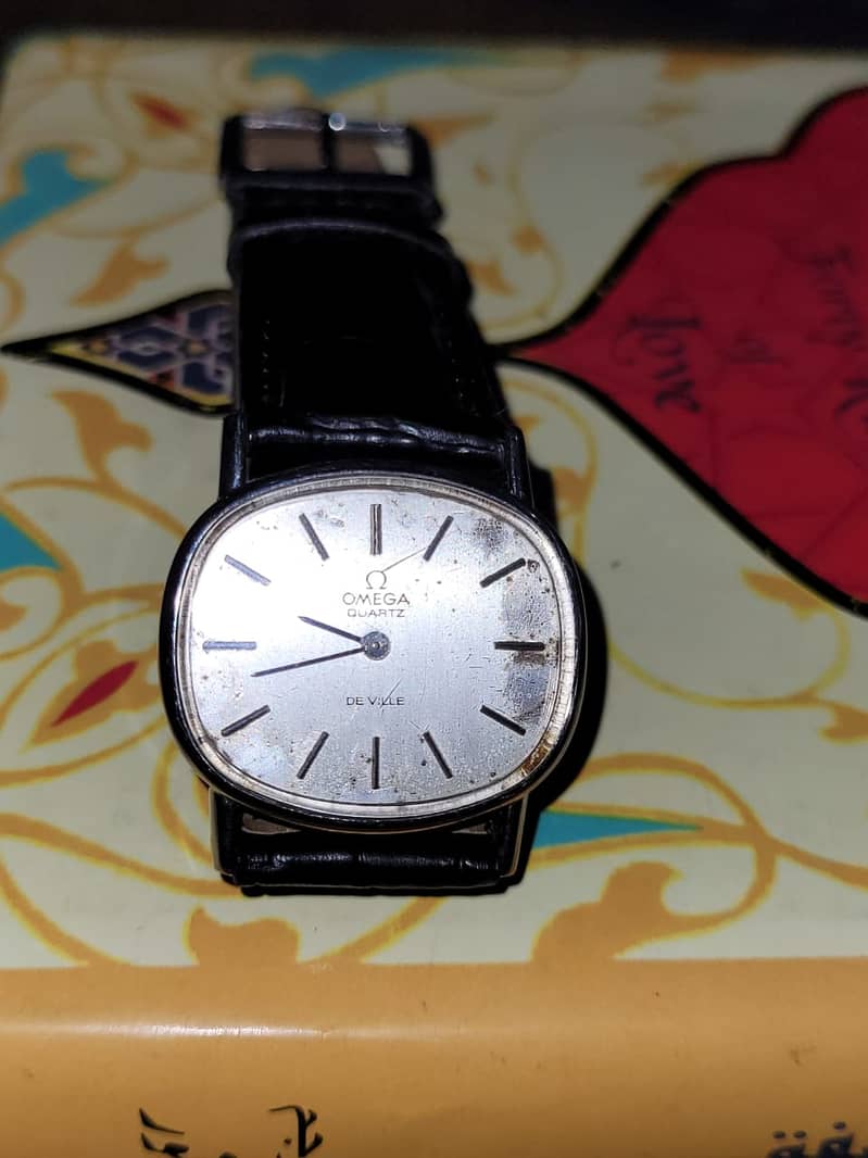 presents a vintage collection of brand wrist watchs fr men DIFER PRICE 16