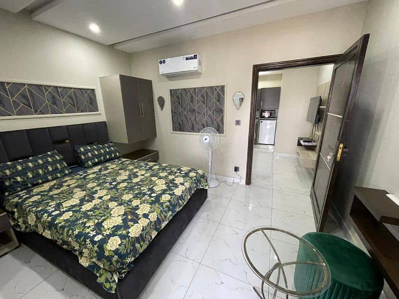 one bed room fully furnished apartment available in bahria town lhr 5