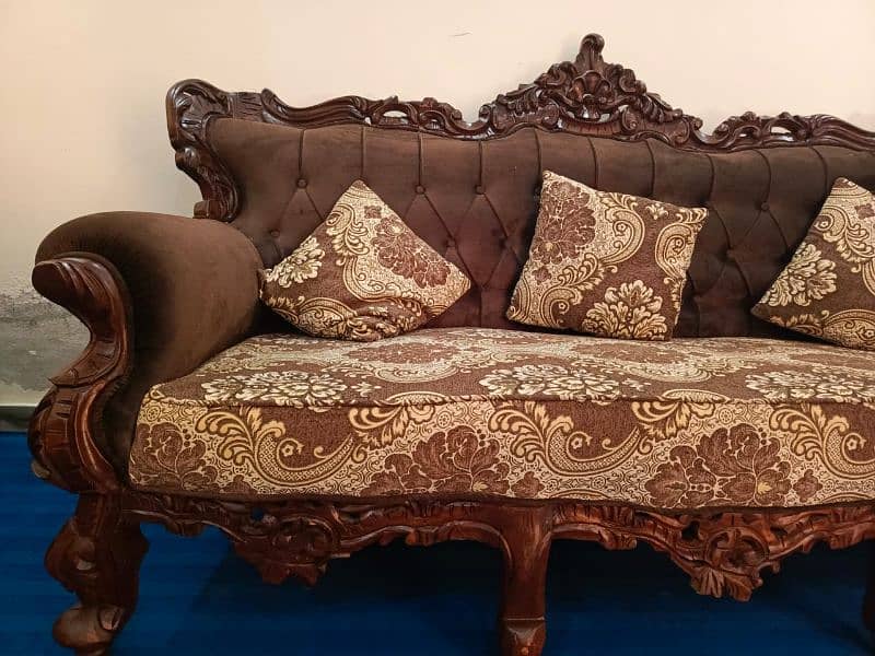 chinot sofa set with 3 table 2