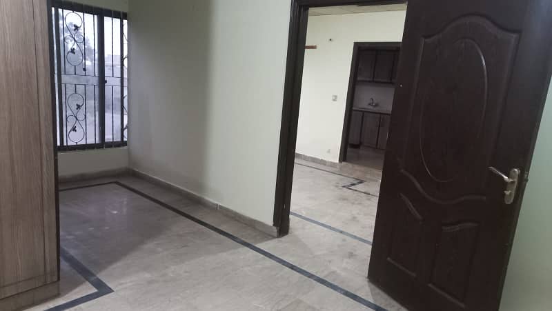 Non Furnished 1 Bedroom apartment Available For rent 5