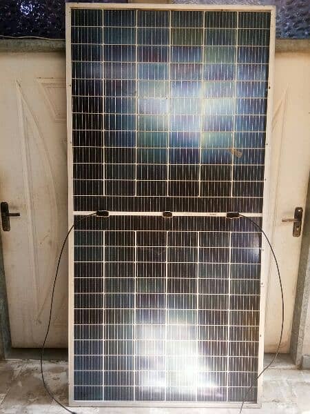 Canadian 545 watt Double Glass Bifical Half cut solar Panles 5