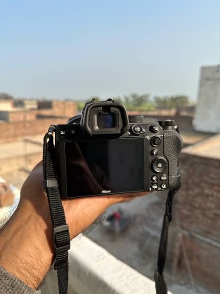 Z5 Nikon camera with 24:70 lans 0