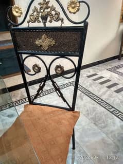 Iron Dining Table with 6 chairs