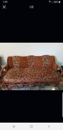 5 Seater Sofa Set with centre table