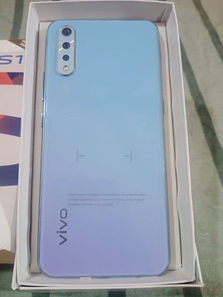 vivo S1 (8Gb/256Gb) ram full new with box and charger pta proved 6