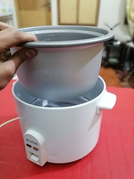 Maxim 1.8 Litre Rice cooker, Imported 3