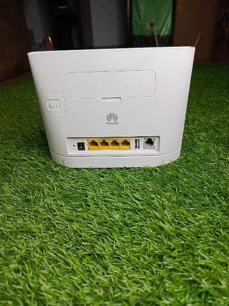 Huawei B315, 4G 300Mbps LTE CPE WiFi Router 4