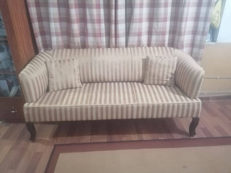 Almost new 3 seater sofa new style 1