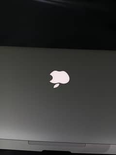 MacBook Air 2014   8gb ram 256 ssd 0