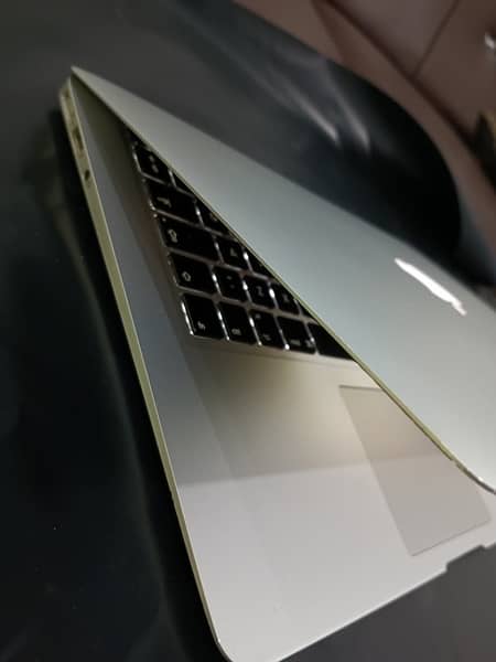 MacBook Air 2014   8gb ram 256 ssd 1