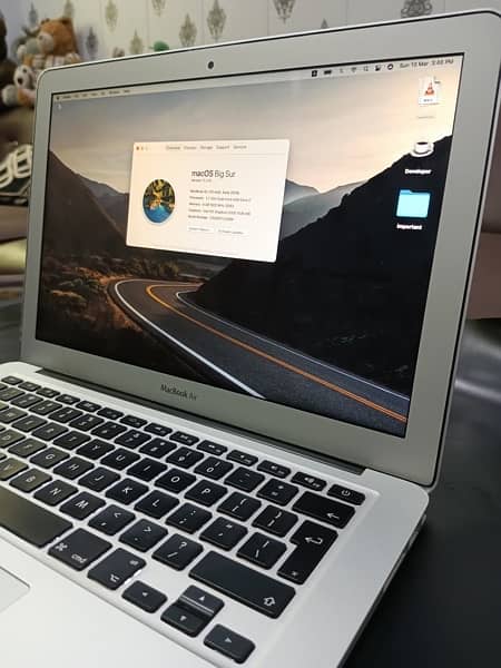 MacBook Air 2014   8gb ram 256 ssd 9