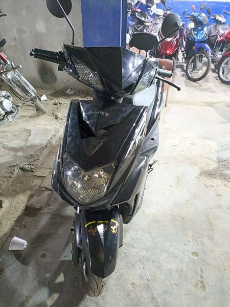 petrol and electric scooty available contact at 03004142432 2
