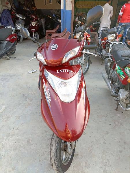 united scooty available contact at**03004142432** 13