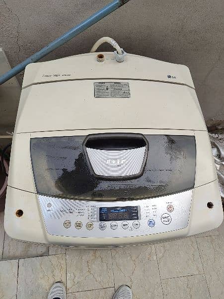 LG Fully Automatic Washing Machine for Sale 4