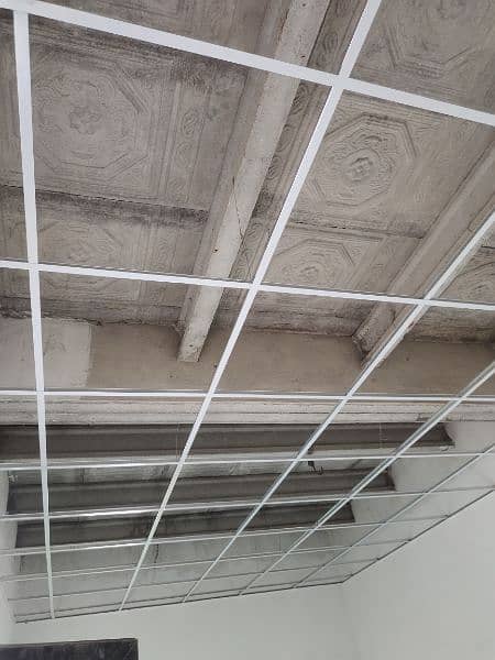 We Deal All Kinds Of Ceilings
False Ceiling / Plastic Paris 2