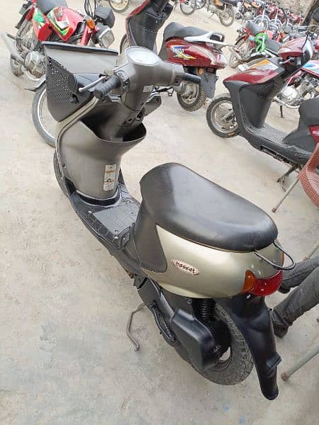 ELECTRONIC SKOOTERS,PETROL SCOOTY contact at 03004142432 4