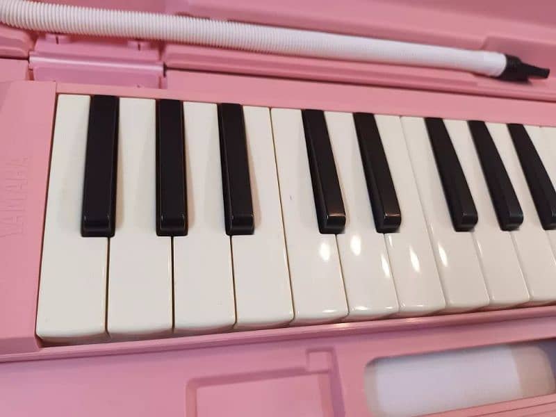 Yamaha P-32 DP Pianica Melodica Keyboard Wind Instrument 1