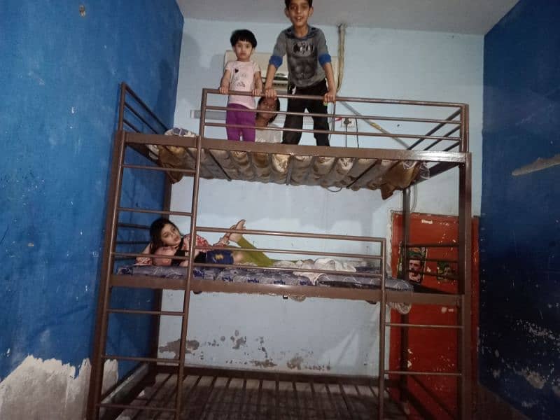 3 story bed 1