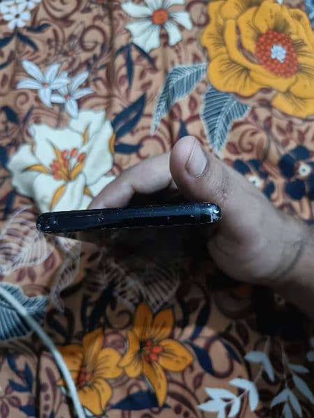 Samsung Galaxy Note 8 (4/64) 11