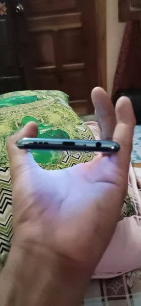 oppo f 17 pro 6/128 out class working daba charger sb hai un tuch mobl 6