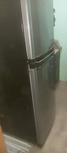 orient refrigerator. . . . 0