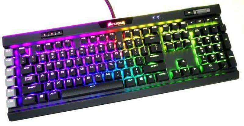 Corsair K95 Platinum Full mechanical programmable Keyboard 0