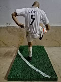 Zinedine Zidane Real Madraid Footballer Rare Statue Action Figure Toy