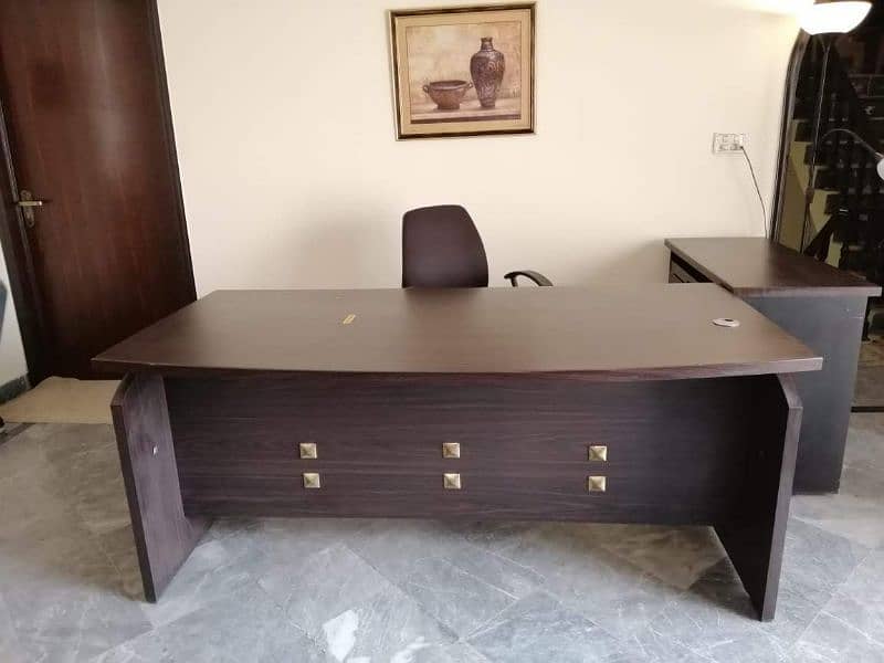 Office Table for urgent sale! (Mechano brand) 1