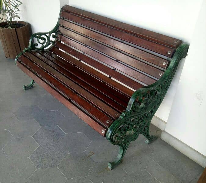 Garden bench 1