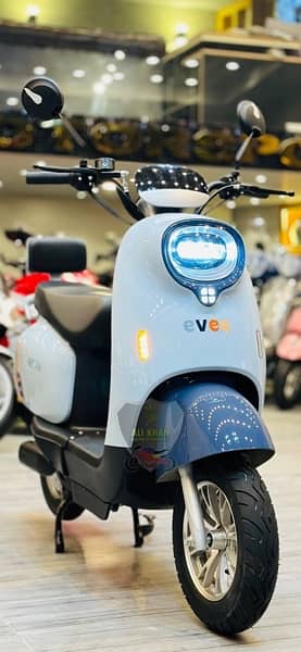 SCOOTY SCOOTY MALE FEMALE BOYS GIRLS LADIES NISA GENZ C1 PRO AIR EVEE 18