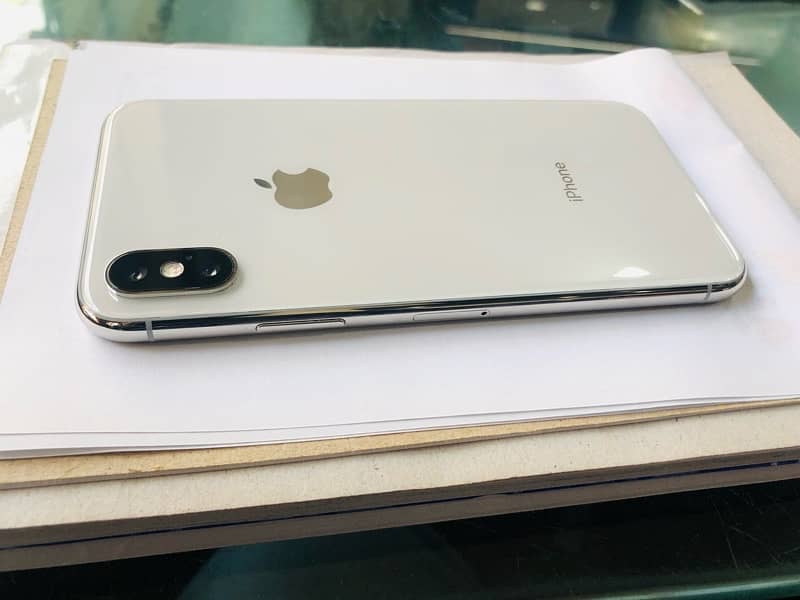 iPhone X 64GB (PTA Approved) 1